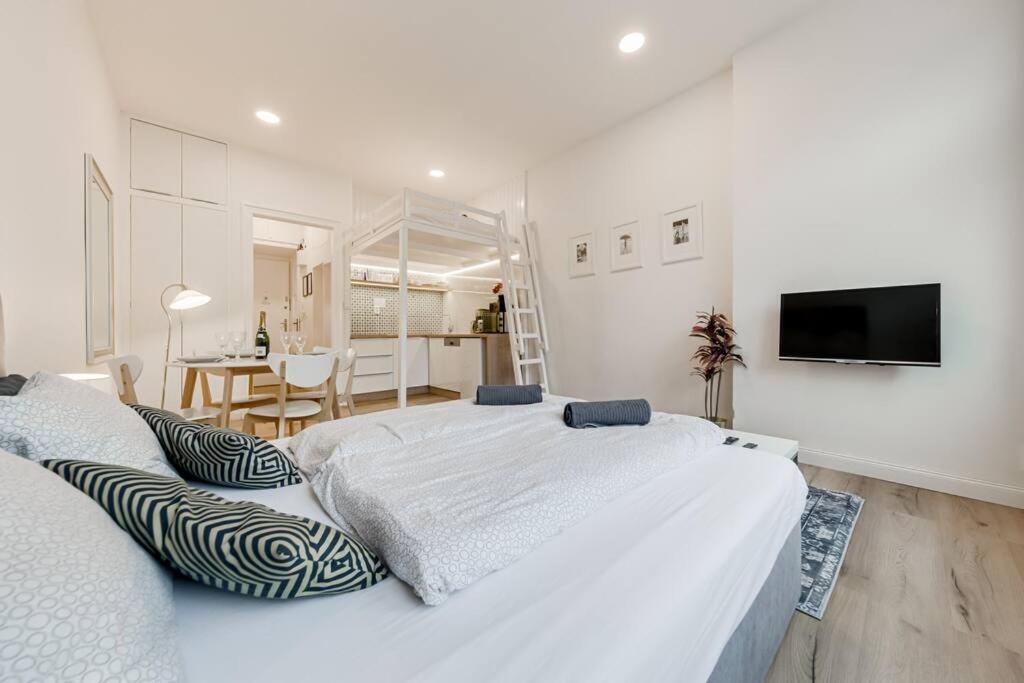 Studio Mala Strana - Prague Historical Center Экстерьер фото