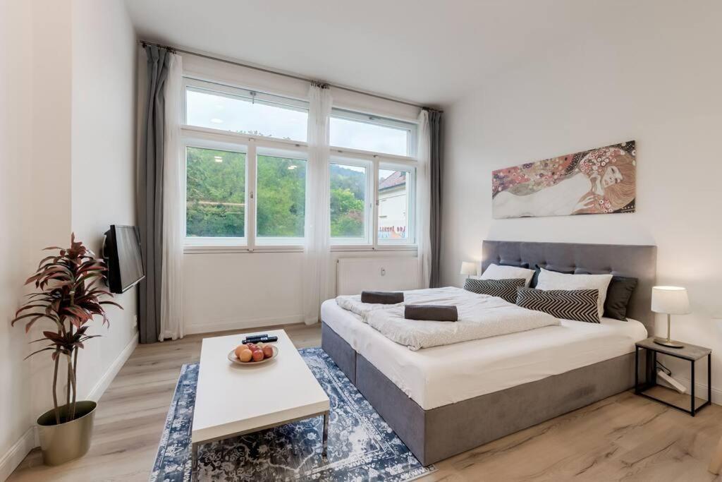 Studio Mala Strana - Prague Historical Center Экстерьер фото