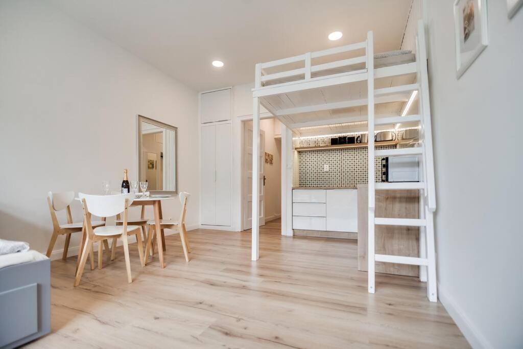 Studio Mala Strana - Prague Historical Center Экстерьер фото